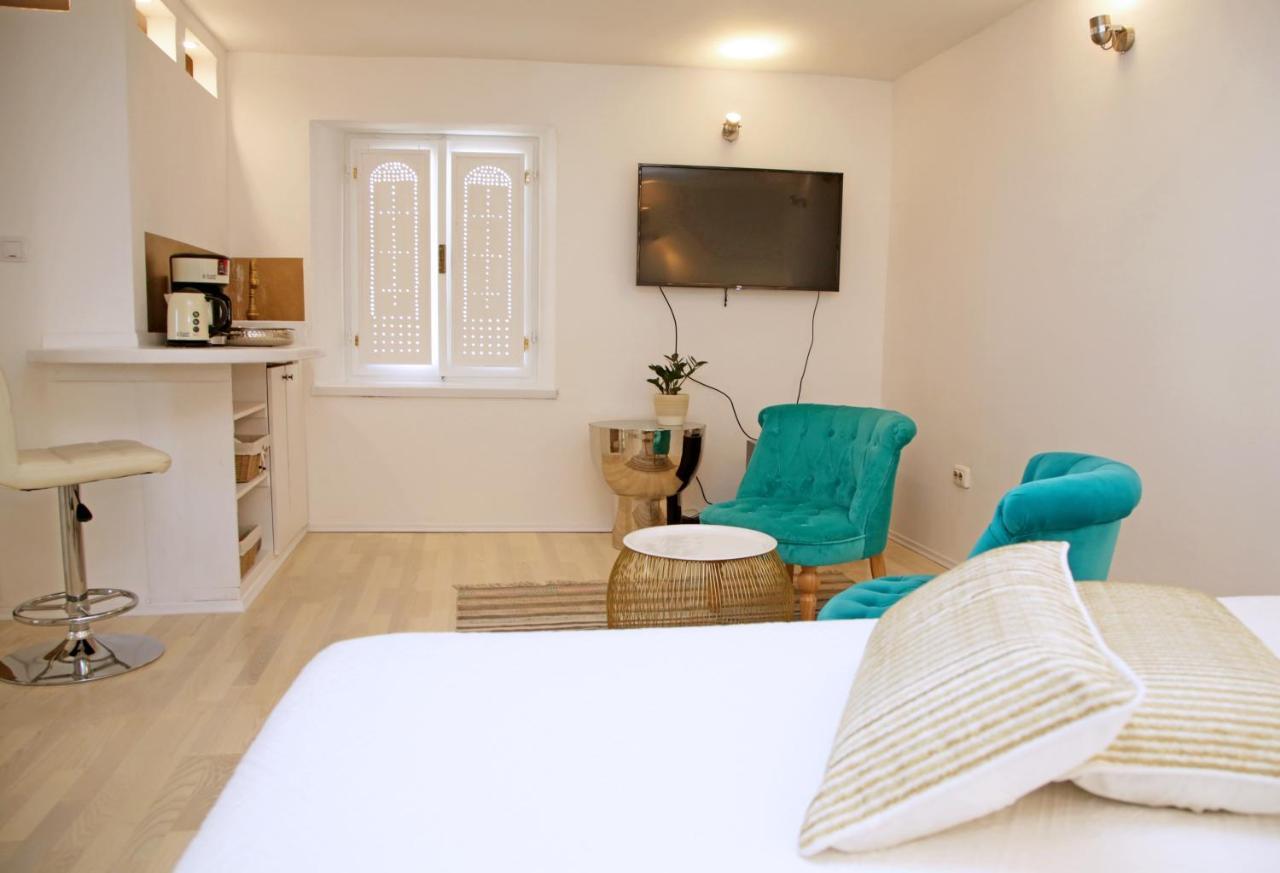 Swan City Apartment & Room Σίμπενικ Εξωτερικό φωτογραφία