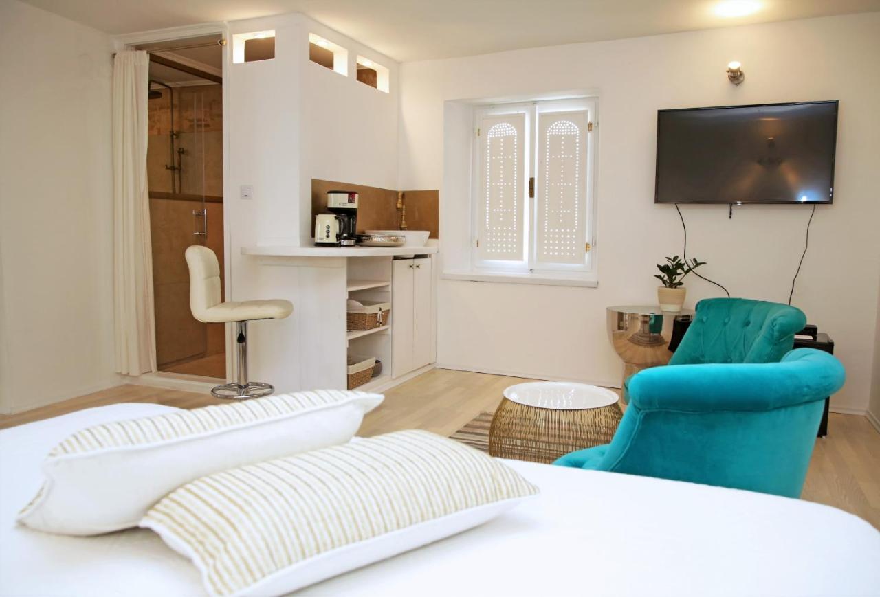 Swan City Apartment & Room Σίμπενικ Εξωτερικό φωτογραφία