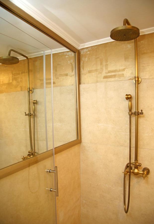 Swan City Apartment & Room Σίμπενικ Εξωτερικό φωτογραφία