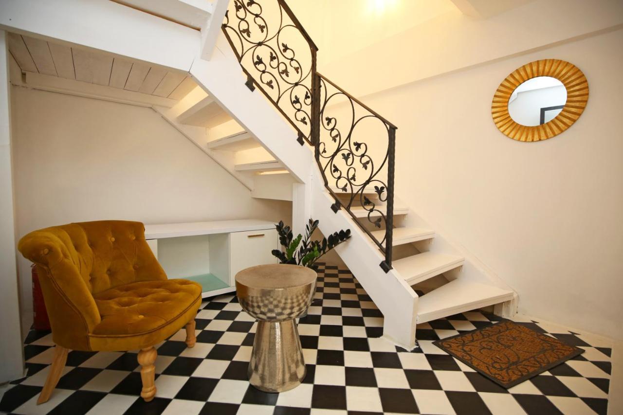 Swan City Apartment & Room Σίμπενικ Εξωτερικό φωτογραφία
